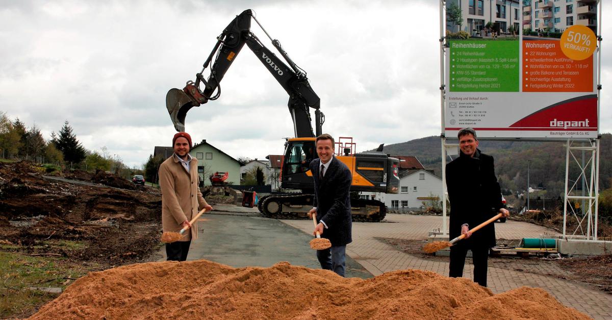 Erster Spatenstich F R Neuen Wohnpark In Bad Endbach