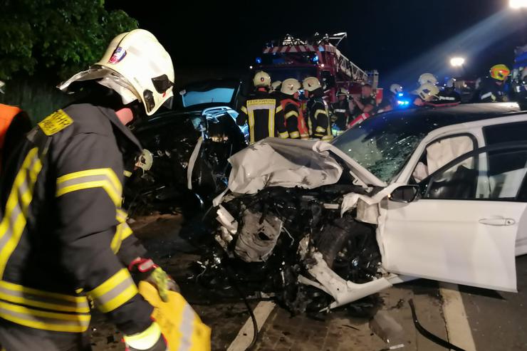 Schwerer Verkehrsunfall Zwischen Werdorf Und A Lar