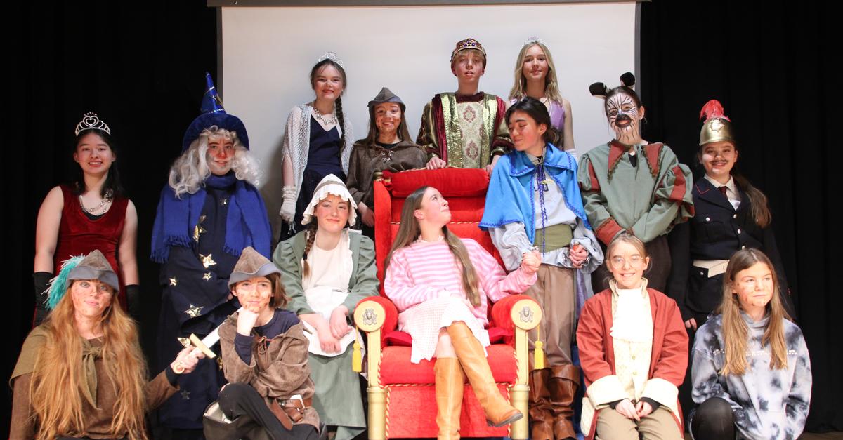 Jugendtheater-verzaubert-Bad-Camberg