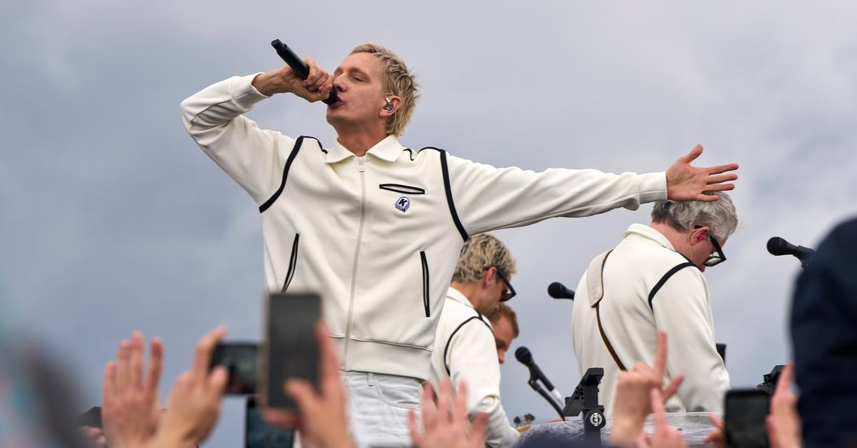 Neues-Album-Kraftklub-singt-vom-Tod-und-feiert-das-Leben