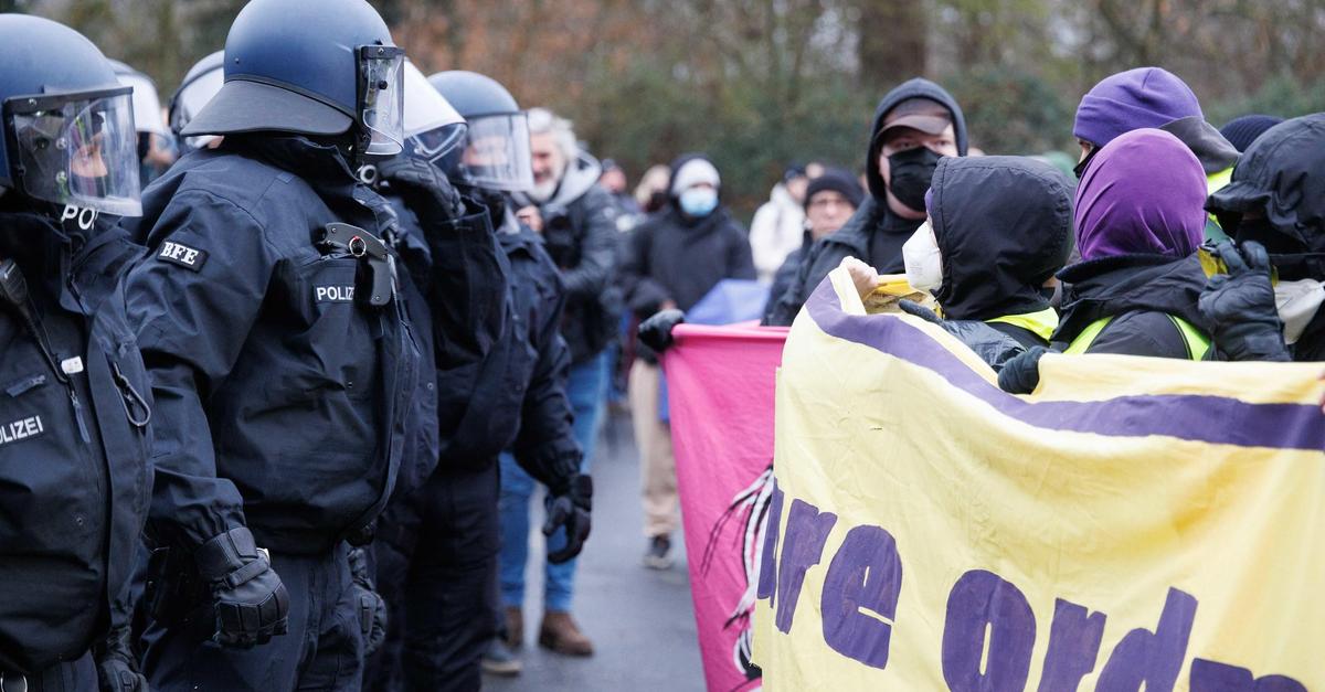 Protest against AfD in Giessen: Basic Law offers no easy answers