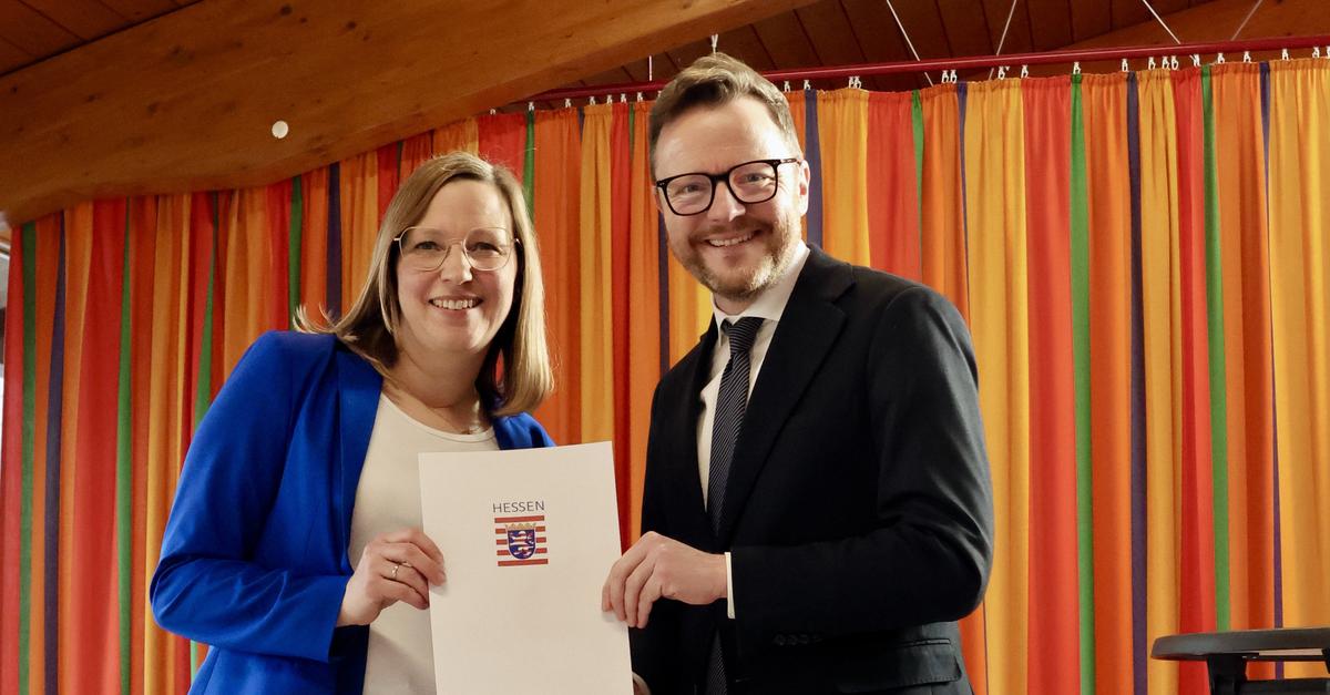 Sabine-Kretz-leitet-die-Grundschule-in-Manderbach