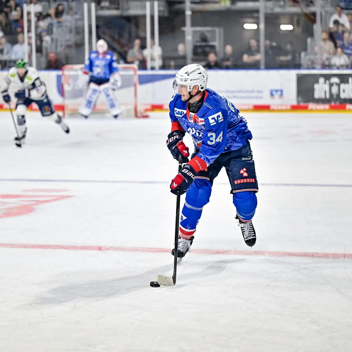 Action-Szene aus einem Spiel der Adler Mannheim