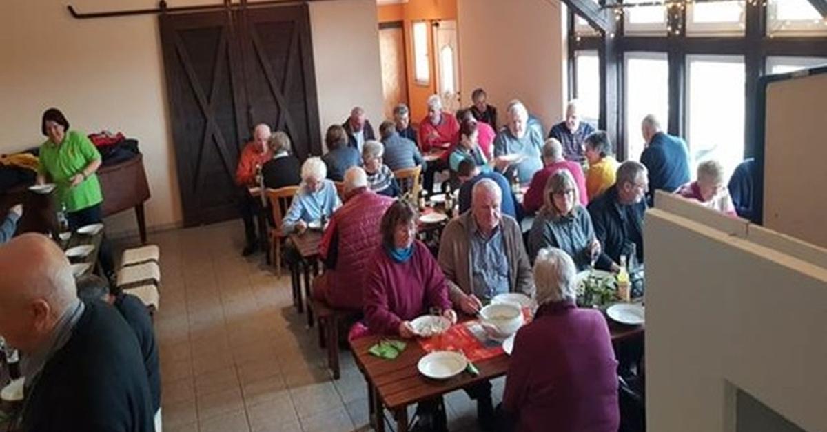 Schorbmous-Essen-lockt-nach-Beilstein