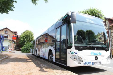 Seit das Unternehmen „FS Omnibus“ im Dezember 2017 zwei Linienbündel der Dadina übernommen hat, wurden für 2,6 Millionen Euro zwölf neue Busse angeschafft.