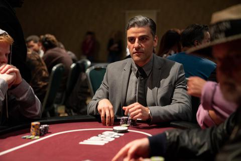Oscar Isaac als William Tillich in „The Card Counter“. Foto: Weltkino