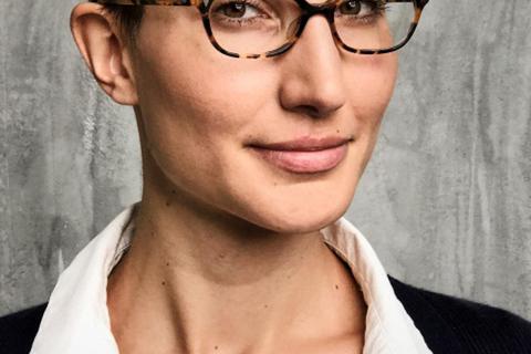 Yasmin C. Rams bekennt sich zu Darmstadt. Foto: Perennial Lens