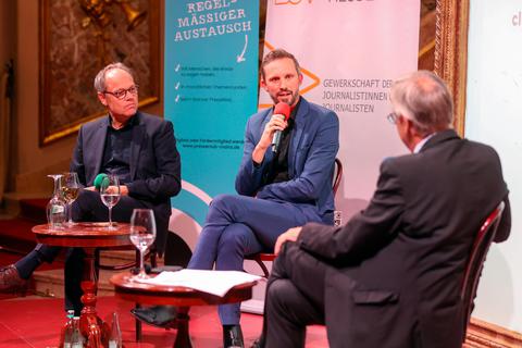 Notwendige Reformen: Die Intendanten Kai Gniffke (SWR, l.) und Florian Hager (HR) setzen auf eine stärkere Vernetzung der öffentlich-rechtlichen Sender.  Foto: René Vigneron 