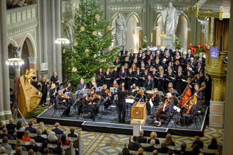 Die Musiker der Kammerphilharmonie Rhein-Main sind auch dieses Mal wieder beim Weihnachtskonzert dabei. Archivfoto: Sascha Kopp