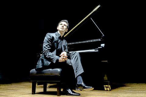 Martin Stadtfeld ist der Solist des Auftaktkonzerts am 25. September: mit dem 2. Klavierkonzert von Beethoven. Archivfoto: Marco Borggreve/Sony Classical
