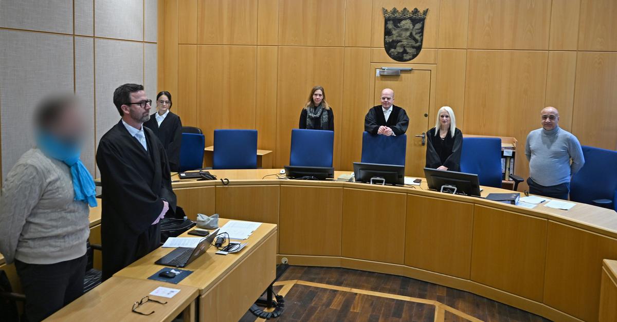 Gest-ndnis-in-Korruptionskomplex-um-Ex-Oberstaatsanwalt