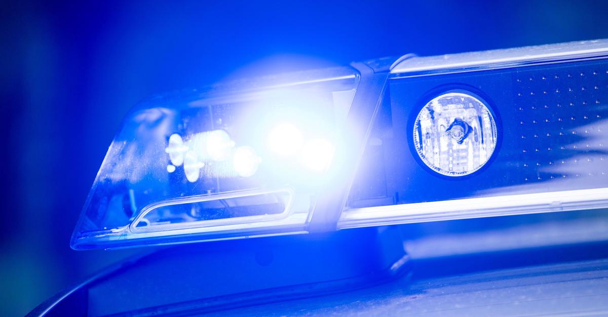 Unfall-zwischen-Lastwagen-und-Auto-auf-B457-bei-Lich