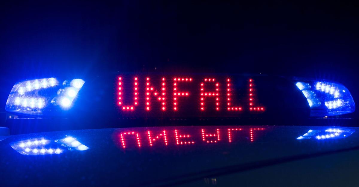 Unfall-mit-sieben-Beteiligten-auf-B3-bei-Marburg