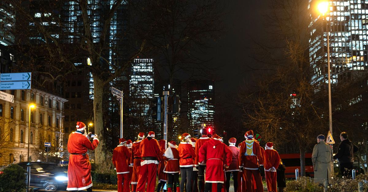 Handel-erwartet-kleine-Geschenkwelle-zum-Nikolaus