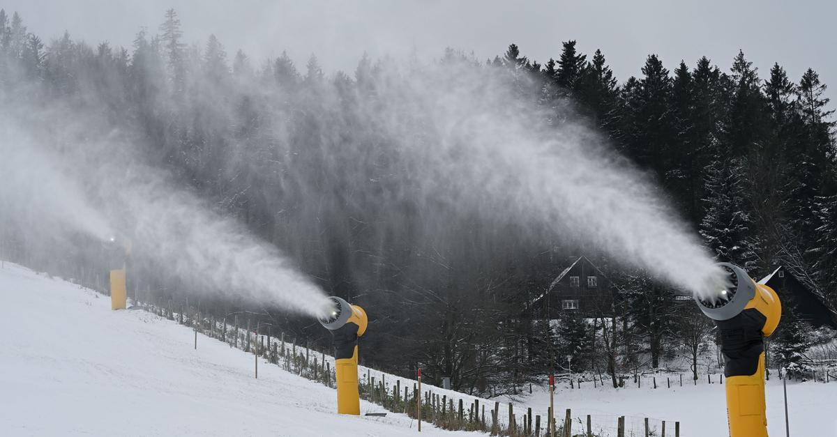 Noch-kein-Liftbetrieb-in-Willingen-und-der-Rh-n