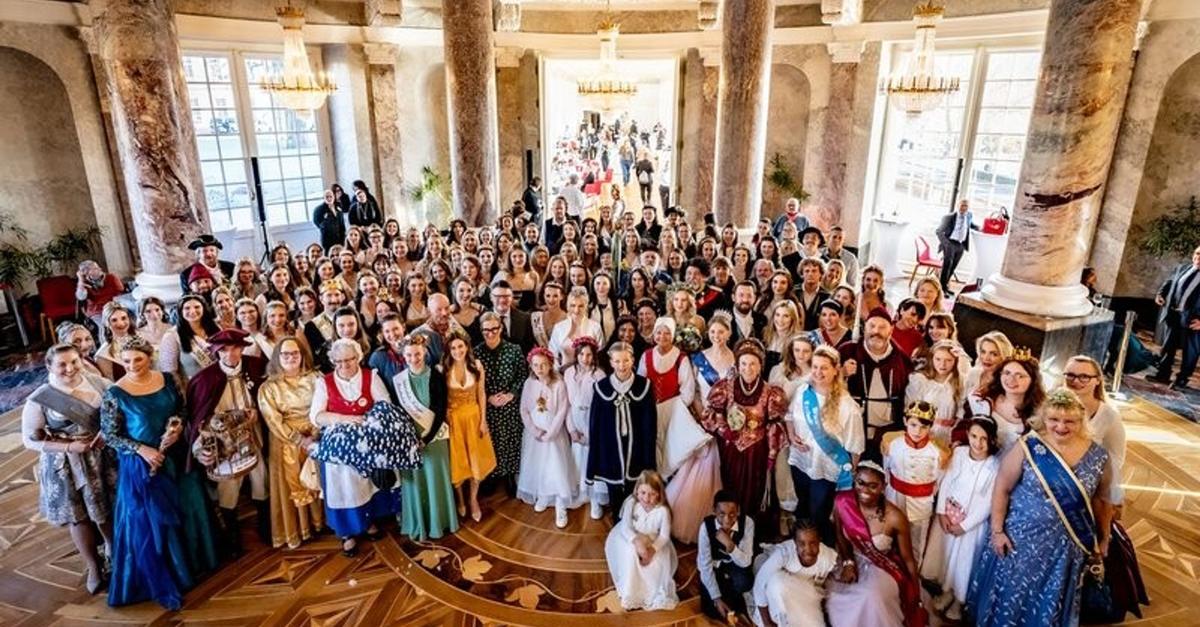 Hessens-Hoheiten-feiern-Brauchtum-im-Biebricher-Schloss