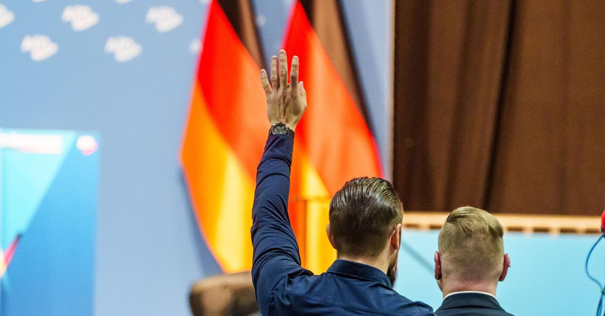 Stramm-rechte-T-ne-bei-AfD-Jugendkongress-in-Gie-en