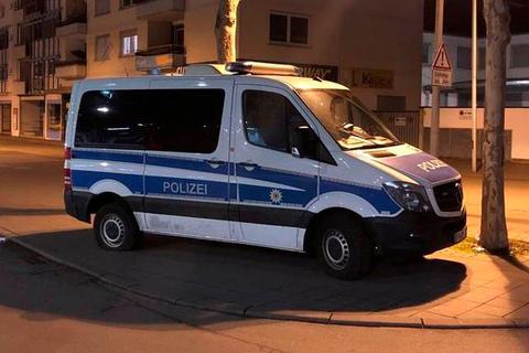 In Kronberg sind Einbrecher in eine Wohnung in der Straße "Im Brühl" eingedrungen und haben einen hohen Sachschaden verursacht.  Foto: Polizei 