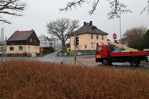 Der Lastwagenverkehr in Hausen-Arnsbach ist vielen Anwohnern ein Dorn im Auge.  Foto: Demarczyk 