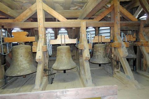Die Gussstahlglocken der Laurentius-Kirche haben ein Gesamtgewicht von 1,7 Tonnen und sind im Internet zu bestaunen.  Foto: Geschichtsverein 