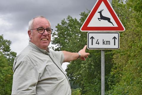 Erhard Bäder, der Vorsitzende der Kreisgruppe Bad Kreuznach im Landesjagdverband, warnt vor Wildunfällen. 