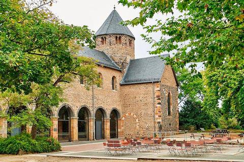 Idealer Ort für Eheschließungen: die Basilika auf dem Schiffenberg. Foto: Hessen Agentur/ Trykowski 