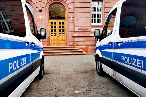 Geständnis: Der Angreifer hat sich nach der Tat der Polizei gestellt und das Verbrechen auch vor Gericht eingeräumt.  Symbolfoto: Mosel 