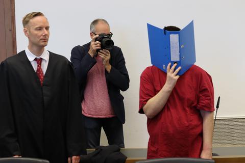 Am Dienstag, 13. Juni, um 9 Uhr war der Prozessauftakt im Fall der getöteten 14-jährigen Ayleen. Ein 30-jähriger Waldsolmser muss sich nun vor dem Landgericht Gießen verantworten.