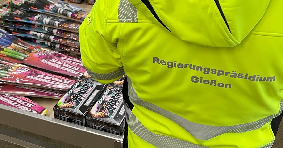 Regierungspr-sidium-Gie-en-berpr-ft-B-ller-und-Raketen