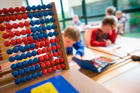Als die Schulen Corona-bedingt geschlossen waren, gab es selbstredend auch keine Betreuung im Rahmen des "Pakts für den Nachmittag".  Symbolfoto: dpa 
