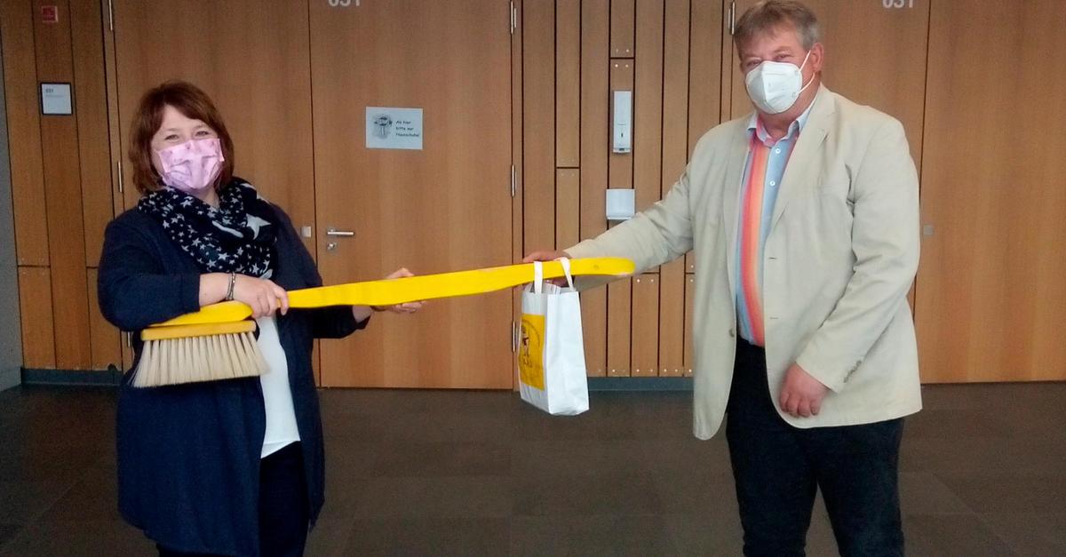 Zahnfee besucht Licher ErichKästnerSchule
