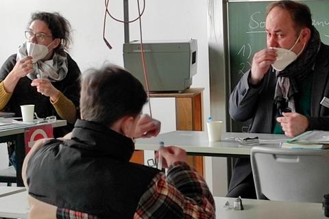 Lollar: So geht das mit dem Stäbchen