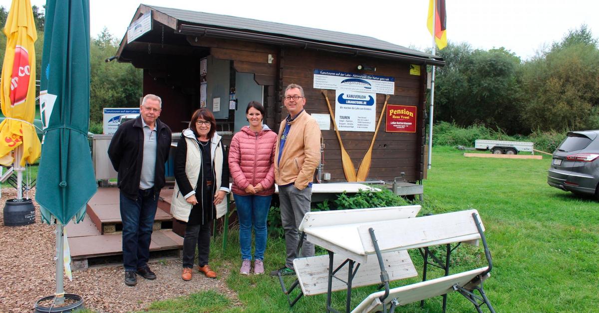 Odenhausen/Lahn Roswitha Deckert übergibt Imbissstand