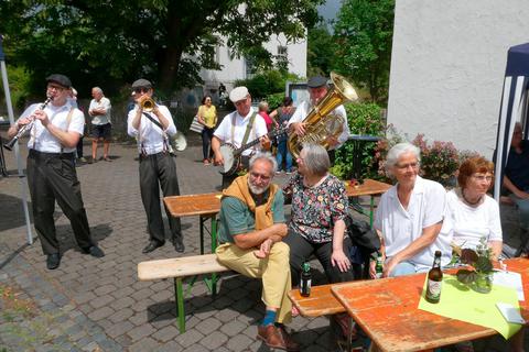 Die Basin Street Band erhielt ebenso wie alle anderen Akteure beim Tag der Vielfalt in Schupbach viel Applaus. 