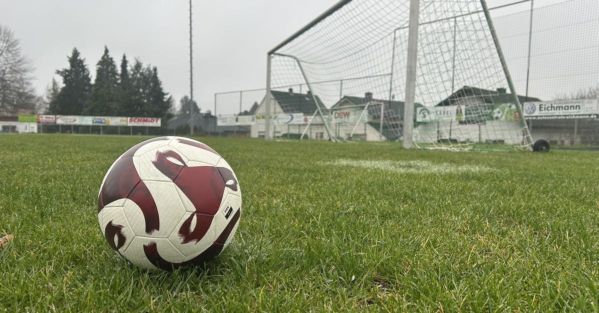 ein-kunstrasenplatz-f-r-langendernbach