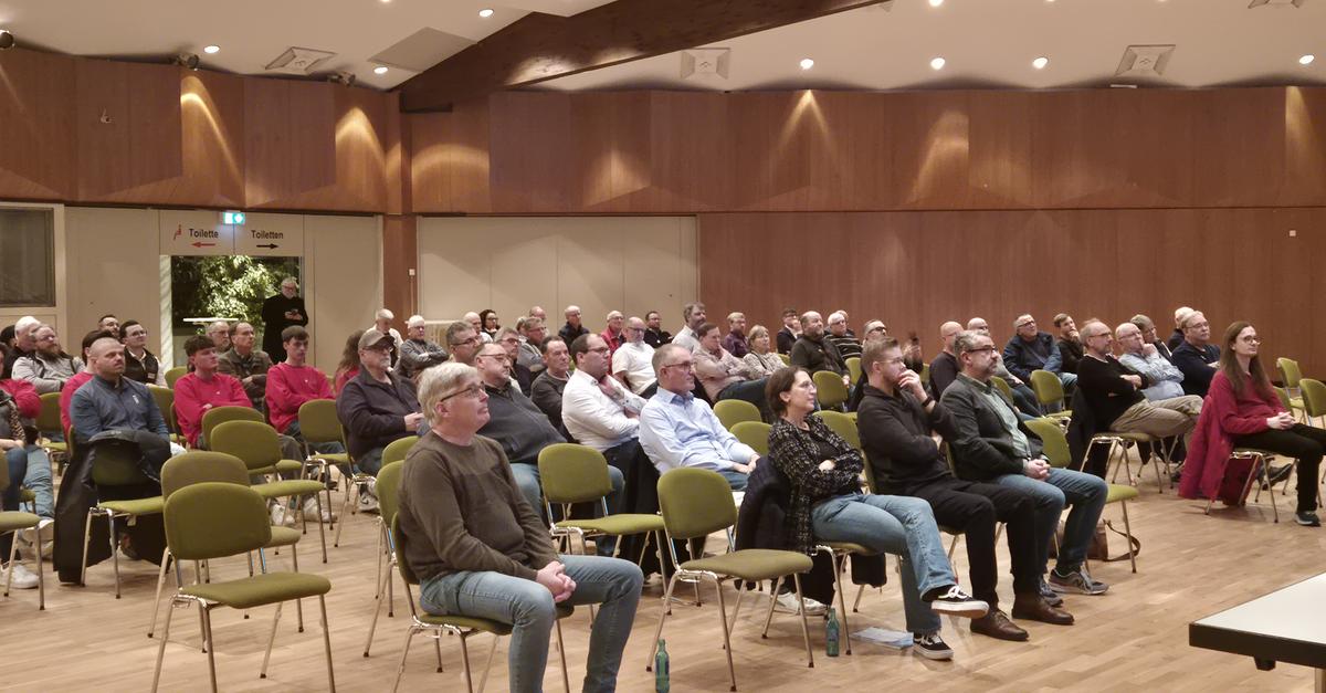 Bürger informieren sich über Elzer Wärmeplanung und Energiewende