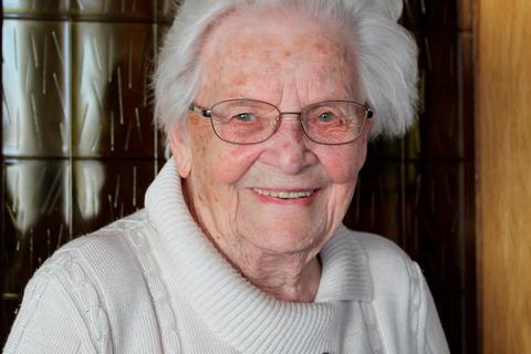 Hilde Teufer blickt auf 101 Lebensjahre zurück und schaut zuversichtlich auf das, was kommen mag.  Foto: Dieter Fluck 