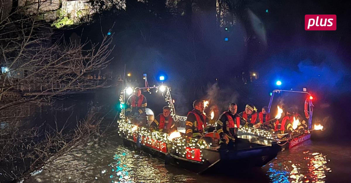Neujahrsschwimmen Limburg Auf dem Wasser statt im Wasser