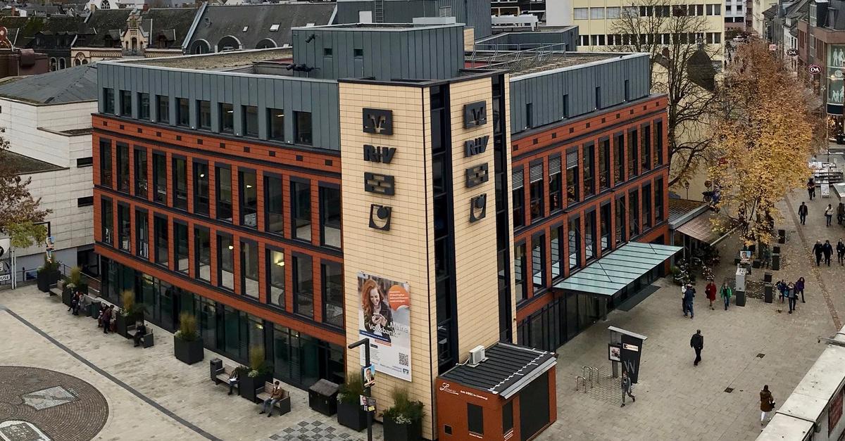 Volksbanken-fusionieren-und-machen-Limburg-zu-ihrem-Sitz