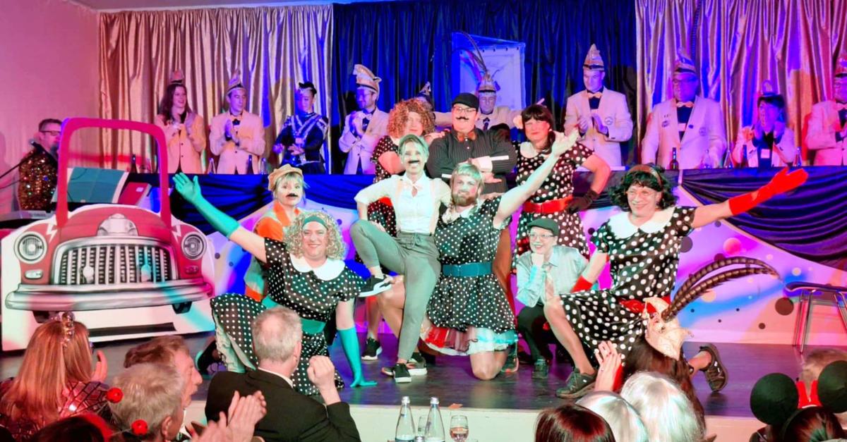 Rauchclub-in-Limburg-spottet-ber-Poppopolon-se-in-die-USA