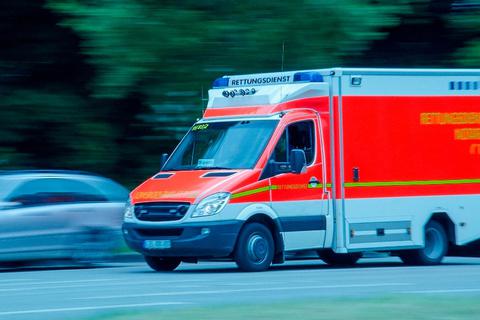 Am Montagnachmittag wurde ein 17-jähriger Leichtkraftradfahrer bei einem Verkehrsunfall in der Limburger Straße in Elz schwer verletzt. Symbolfoto: K. Rahn/Fotolia 