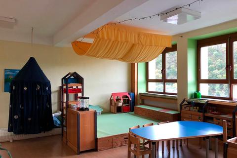 Der Gruppenraum der "Frösche" in der Kindertagesstätte "Habakuk" erhält neue Deckenelemente.  Foto: Gemeindeverwaltung 
