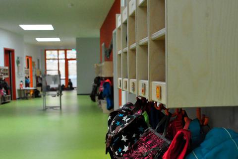 Schon ab Januar könnte auch im Kindergarten Mengerskirchen eine Kinderkrippen-Gruppe untergebracht werden. Die Nachfrage nach U3-Betreuung ist deutlich gestiegen.  Foto: Ulrike Sauer 
