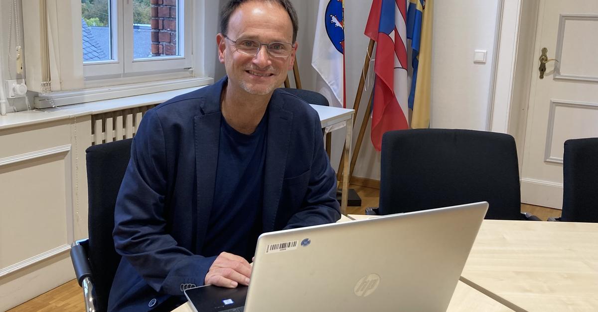 Peter Runkle Wie der Runkeler Parlamentschef Politik und Fußball vereint