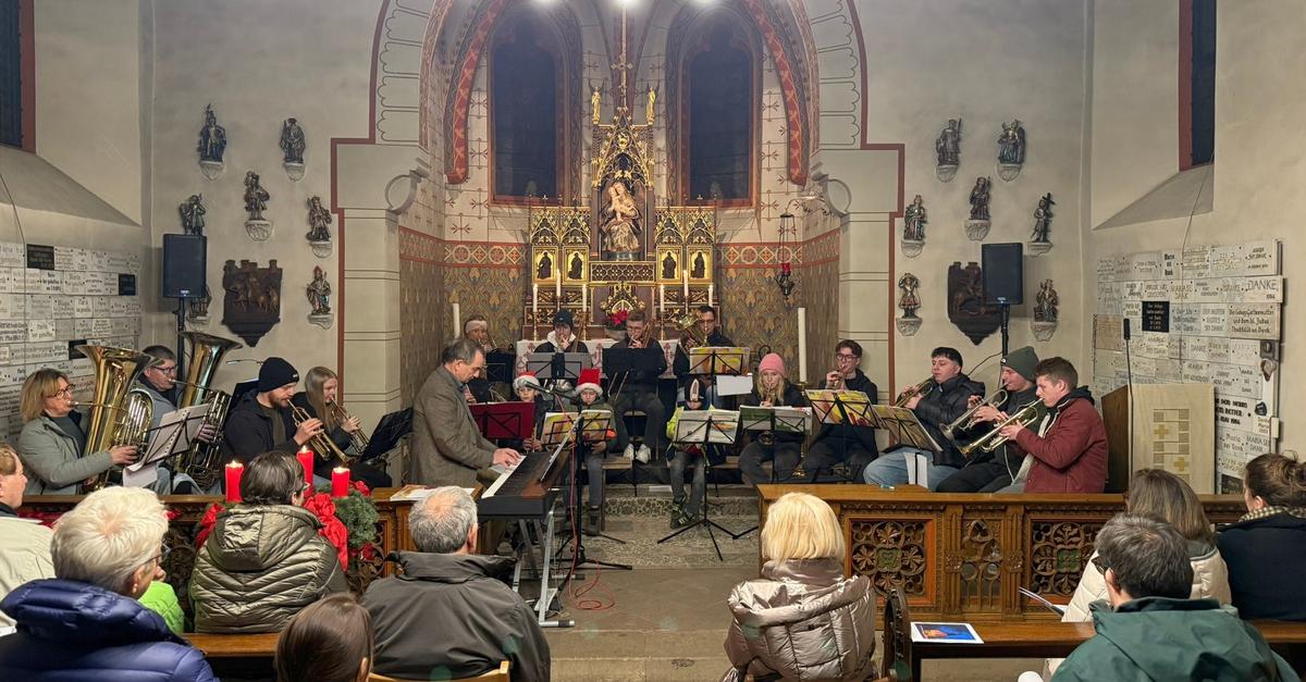 Beselicher-Weihnachtskonzert-begeistert-trotz-Andrang