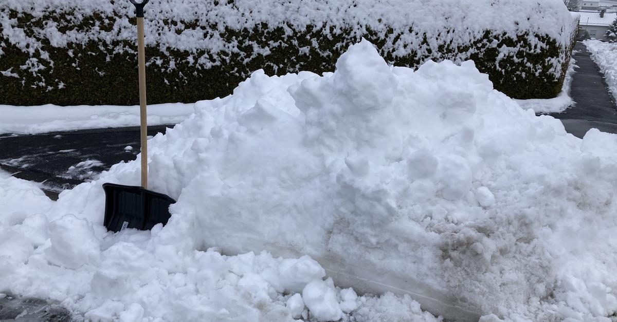 Moment-Mal-Schneeschieber-im-Dauereinsatz