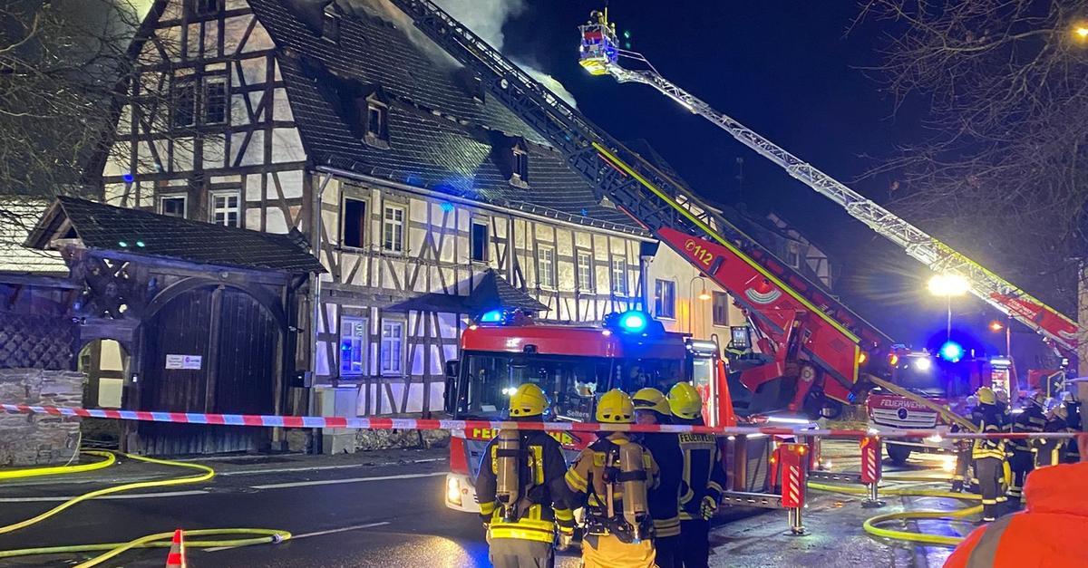 Gro-einsatz-f-r-Feuerwehr-nach-Brand-in-Villmar-Weyer