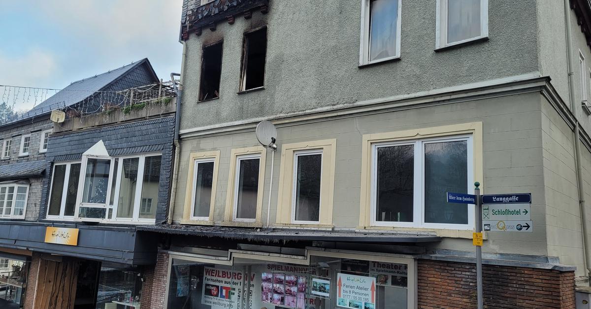 Eine-Person-kommt-bei-Brand-in-Weilburg-ums-Leben
