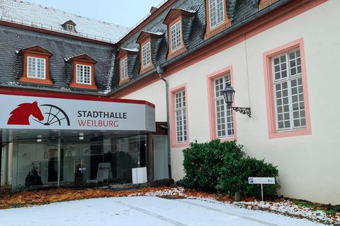 Die Stadthalle "Alte Reitschule" bleibt vorerst geschlossen. Foto: Sabine Gorenflo 