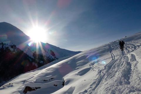 Berge, Schnee und Sonne ganz im Norden Italiens: So sieht für viele der perfekte Skitrip aus. Weilburger Schüler, die vom Skifahren in Südtirol zurückkommen, sollen nun freiwillig zu Hause bleiben. Foto: flyupmike/Pixabay 
